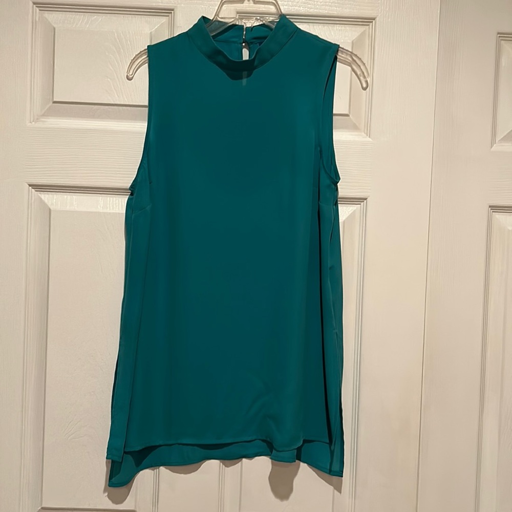Apt 9 Green Sleeveless Blouse Sz M
